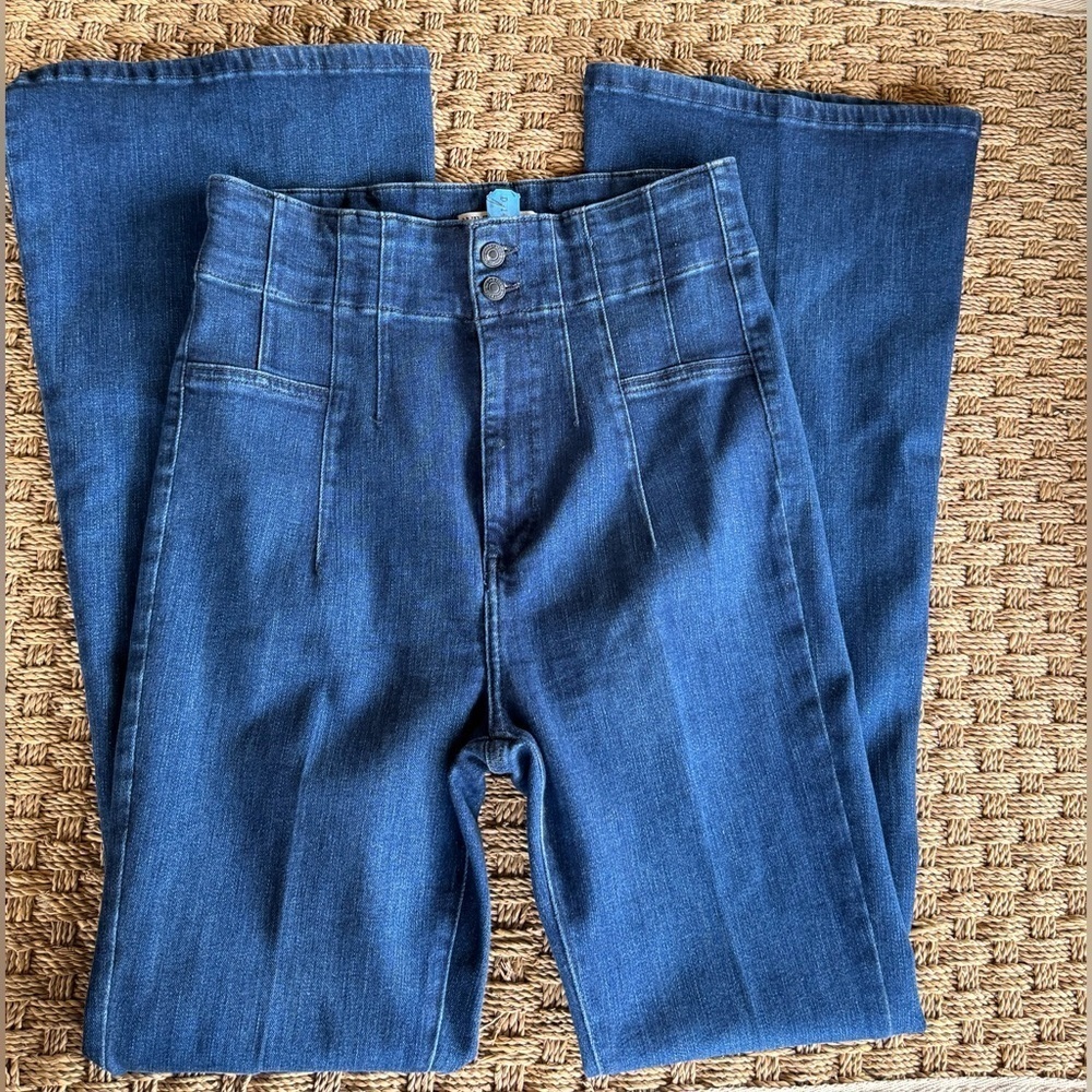 We The Free Jayde Flare Jeans Sz 31 Night Sky - Picture 7 of 16